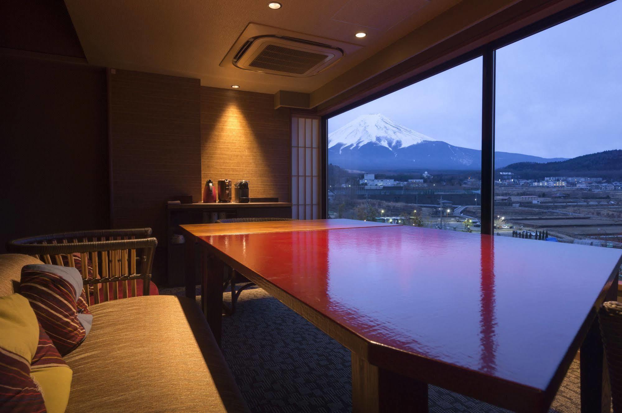 Hotel Fujisan Onsen Bessho Sasa à Fujiyoshida Extérieur photo