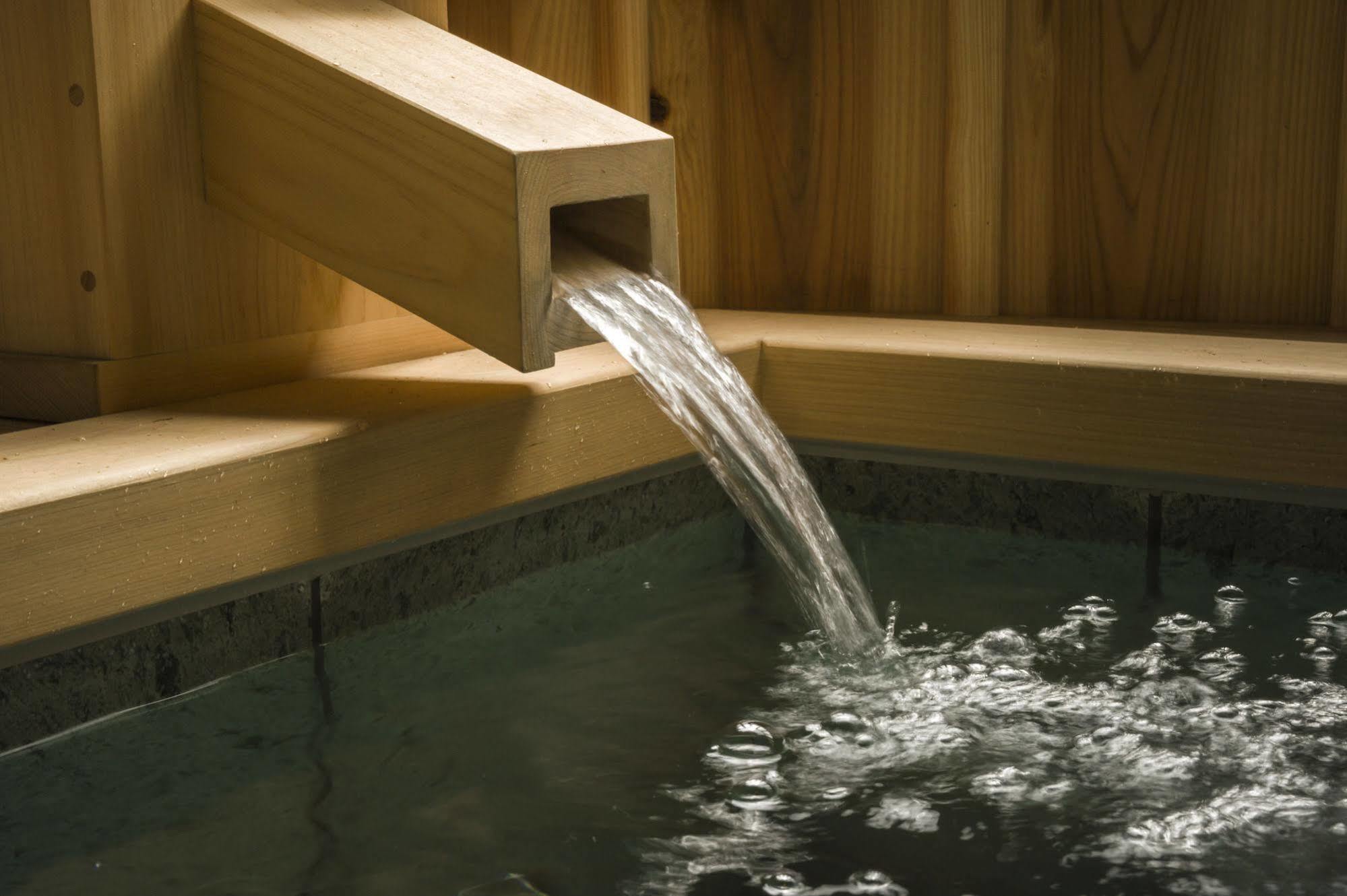 Hotel Fujisan Onsen Bessho Sasa à Fujiyoshida Extérieur photo