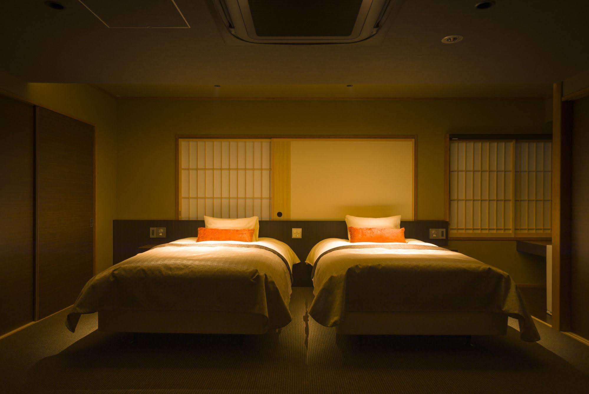 Hotel Fujisan Onsen Bessho Sasa à Fujiyoshida Extérieur photo