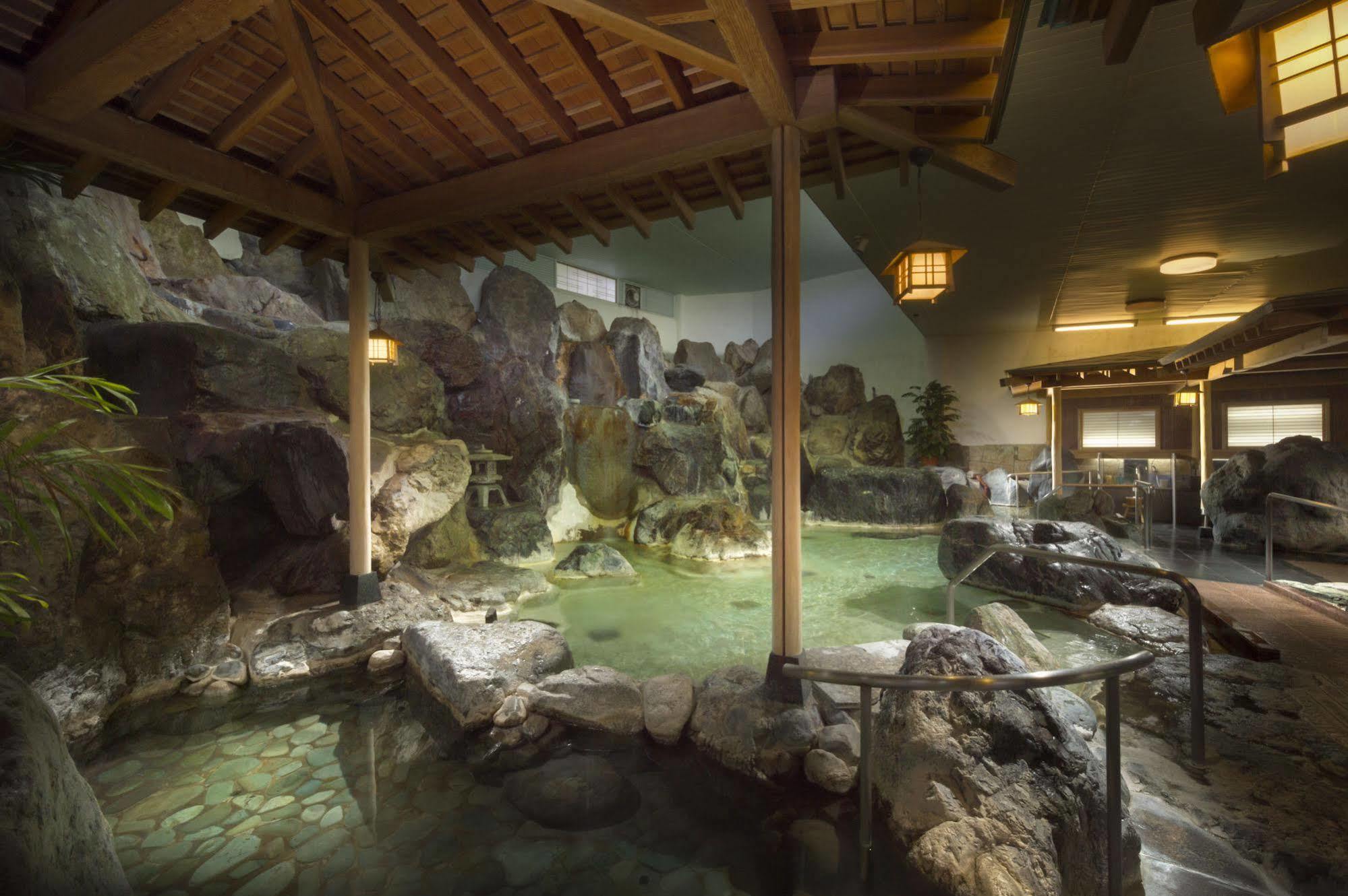 Hotel Fujisan Onsen Bessho Sasa à Fujiyoshida Extérieur photo